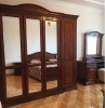 Стол туалетный с зеркалом "Венеция" Слоновая кость 768-769  купить в интернет магазине Мебель из массива. Звоните +7 495 961-63-63 Туалетные столы из массива дерева
